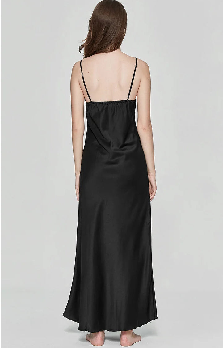 Robe de Nuit Longue Femme – Satin et Décolleté en Dentelle