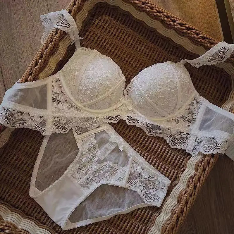 Ensemble soutien-gorge push Up en dentelle brodée et culotte pour femmes
