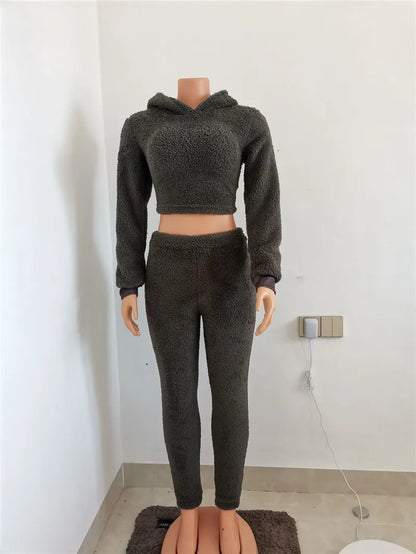 Ensemble femme 2 pièces effet laine d'agneau à capuche et pantalon