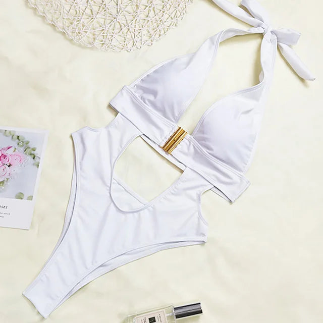 Maillot de bain une pièce blanc et noir, décolleté plongeant en V pour femmes