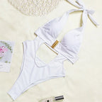 Maillot de bain une pièce blanc et noir, décolleté plongeant en V pour femmes