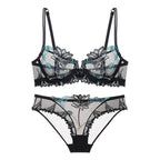 Ensemble de soutien-gorge en dentelle florale et culotte assortie pour femmes
