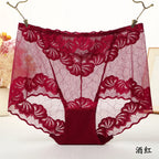 String grande taille en dentelle pour femmes