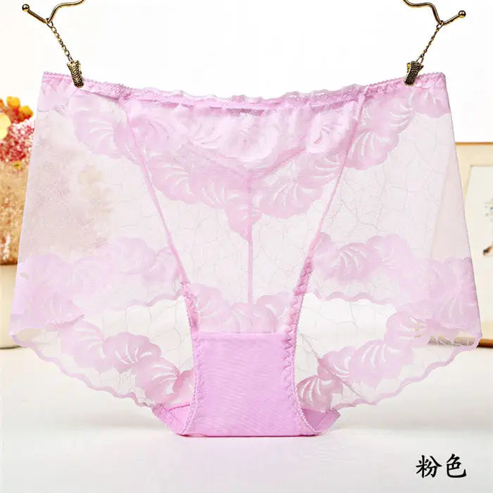 String grande taille en dentelle pour femmes