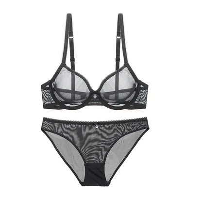 Lingerie en maille transparente à armatures