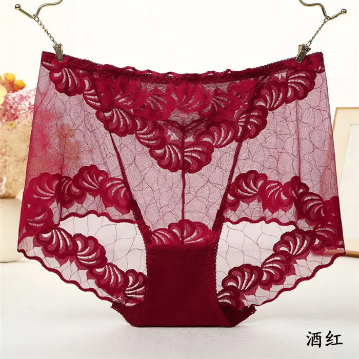 String grande taille en dentelle pour femmes