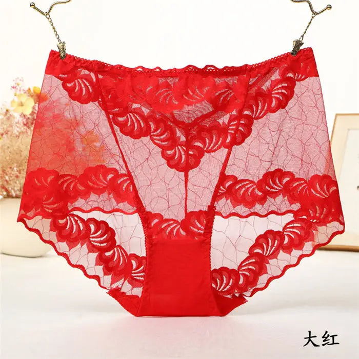 String grande taille en dentelle pour femmes