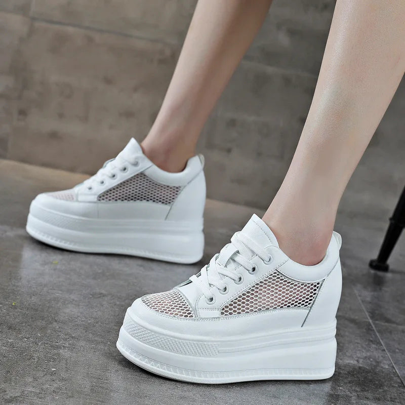 Baskets blanches à talons compensés 9cm pour femmes