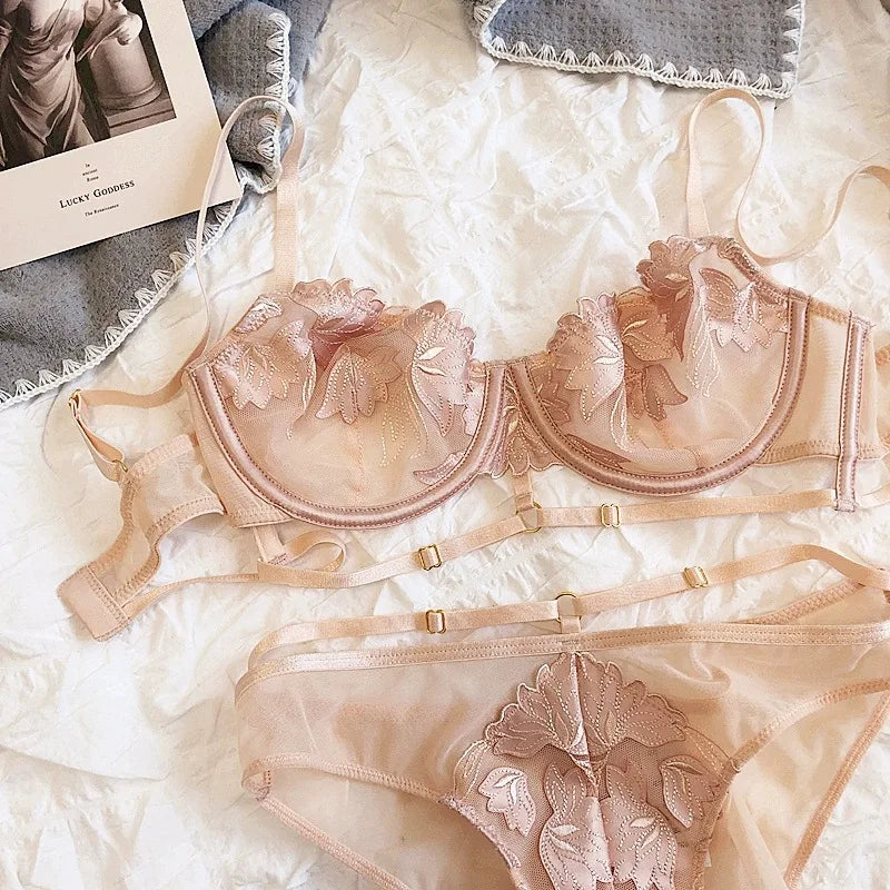 Soutien-gorge et culotte transparents en dentelle fine pour femmes