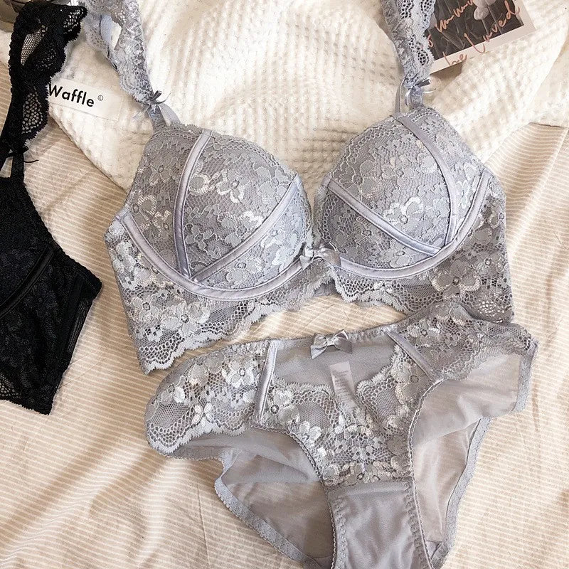 Ensemble soutien-gorge push Up en dentelle brodée et culotte pour femmes