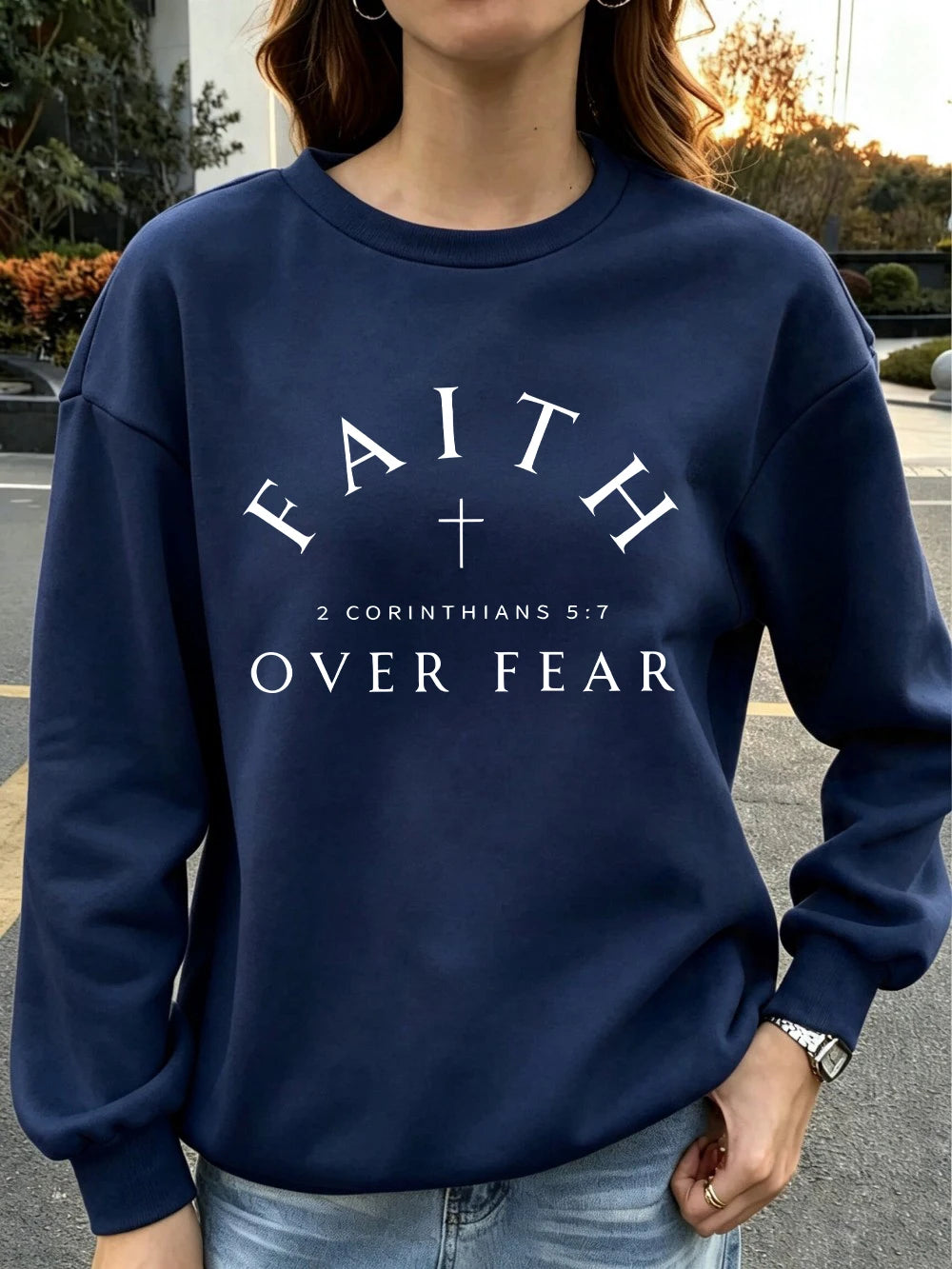 Sweat-shirts imprimés « La foi plutôt que la peur » pour femmes