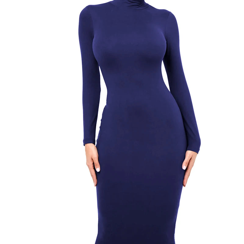 Robe à manches longues et col roulé pour femmes