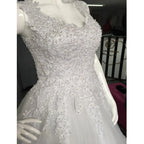 Robe de mariée ornée de perles pour femmes