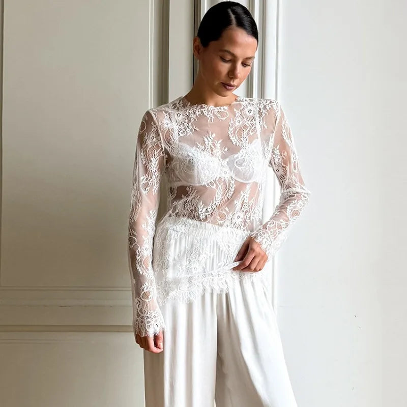 Haut en Dentelle Transparente Femme – Style Chic