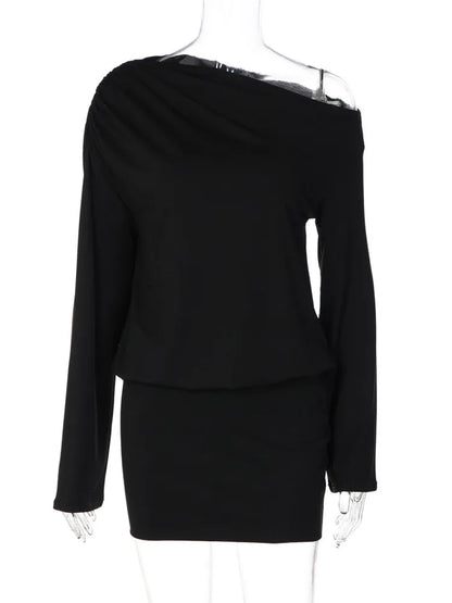 Robe courte femme noire élégante à col asymétrique