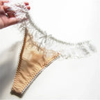 String sexy en dentelle pour femmes