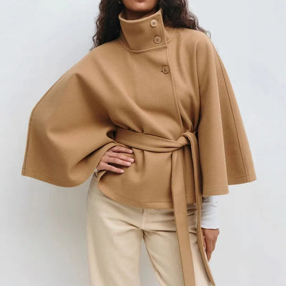 Veste à Col Montant Femme – Laçage et Ceinture