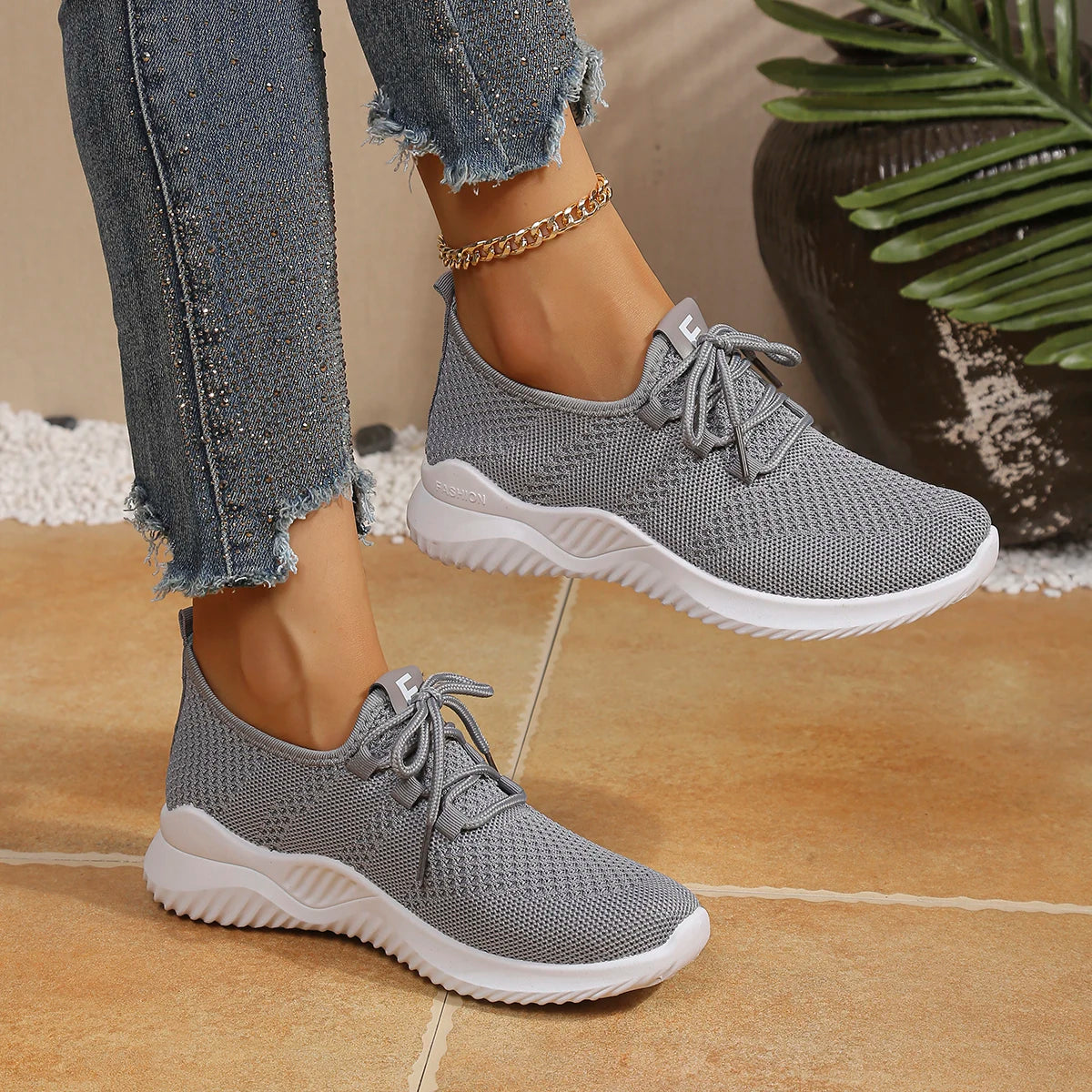 Chaussures de course légères et respirantes en maille pour femmes