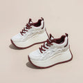 Baskets compensée en cuir synthétique pour femmes