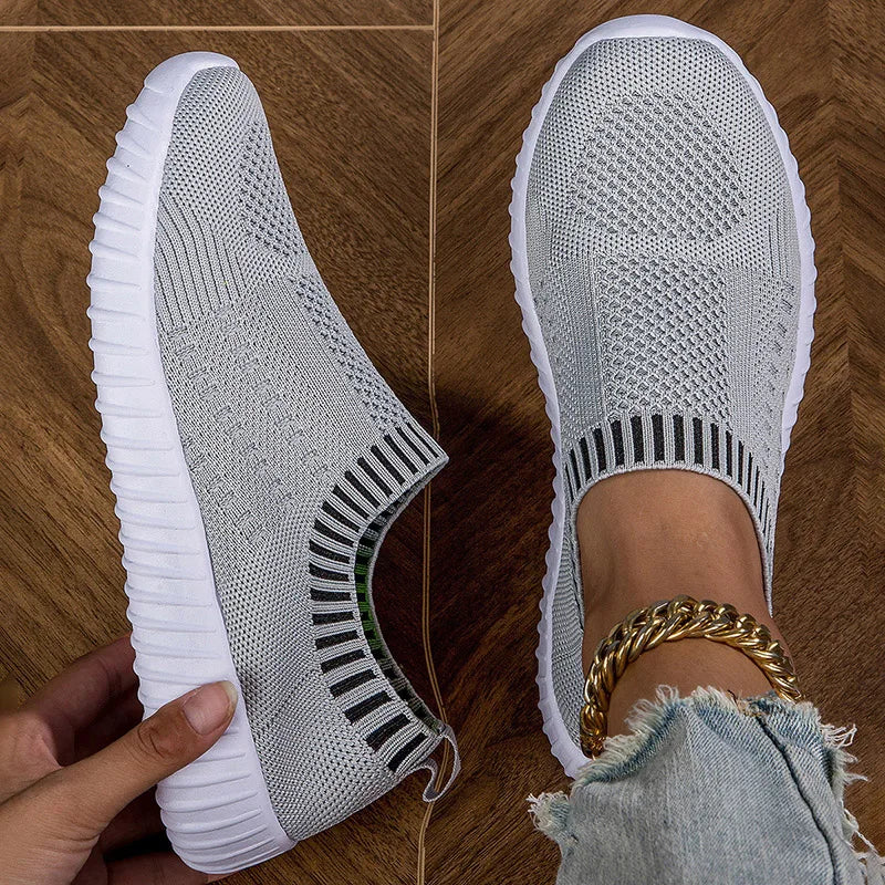 Chaussures plates sans lacet pour femmes