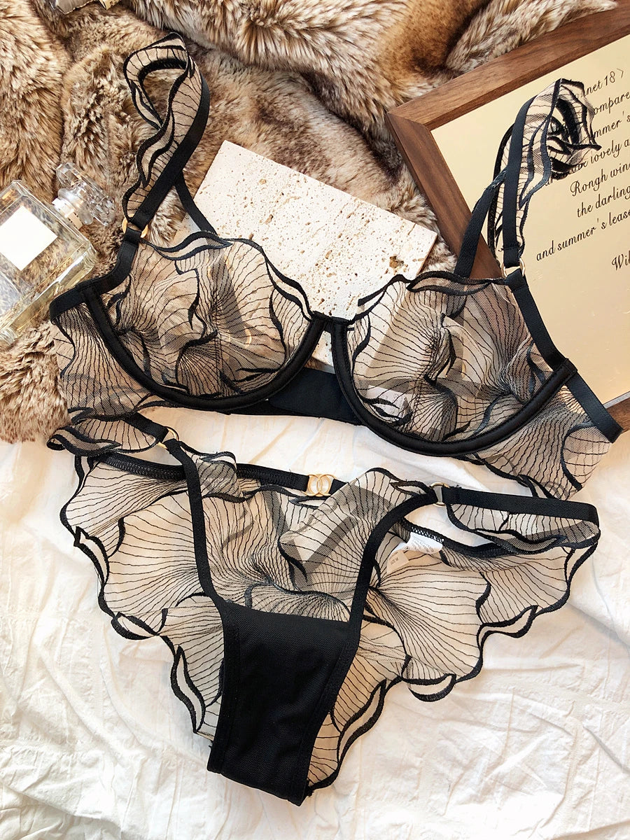 Ensemble soutien-gorge Sexy en maille respirante et culotte assortie pour femmes