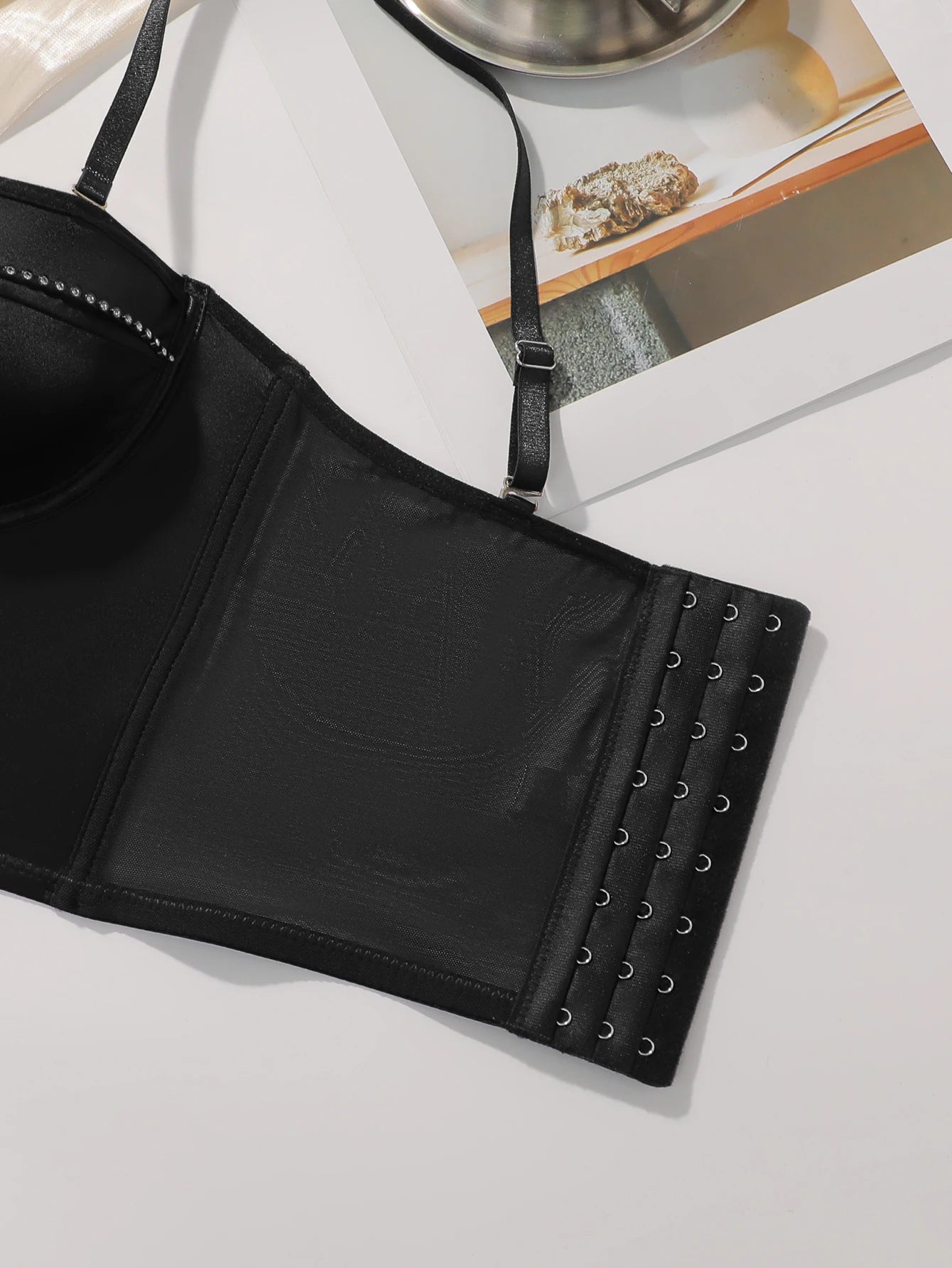 Soutien gorge orné de strass pour femmes