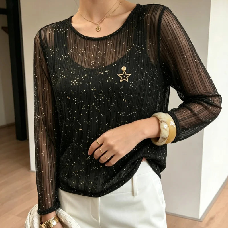 Chemisier Transparent Femme – Col Rond et Broche Étoile