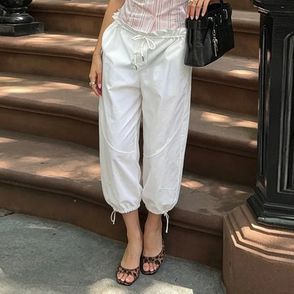 Pantalon Capri Blanc Femme – Taille Haute et Coupe Fluide