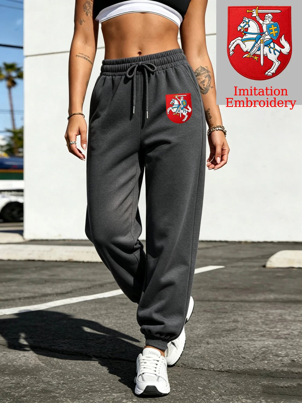 Pantalon de jogging basique à poches imprimé de l'emblème de la Lituanie pour femmes