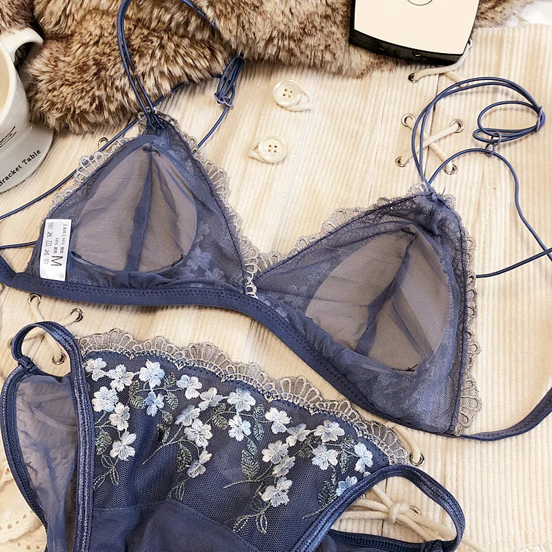 Ensemble de lingerie en dentelle française brodée de fleurs pour femmes