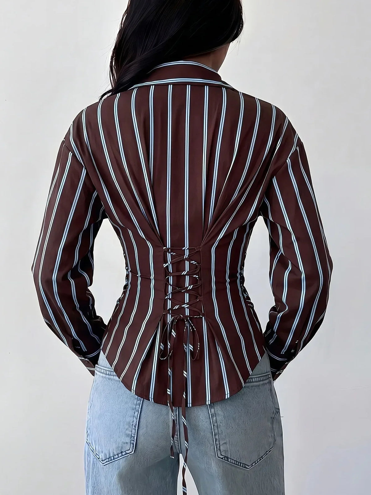 Chemise Rayée Femme – Rayures Verticales Contrastées