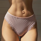 String taille basse en dentelle évider pour femmes