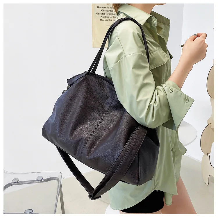 Sacs fourre-tout noirs pour femmes