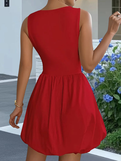 Robe Courte Femme – Col Rond et Sans Manches