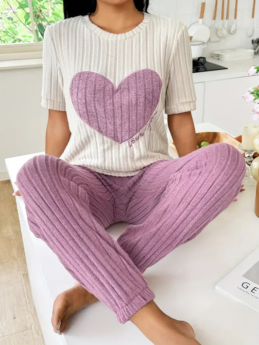 Pyjama à Cœurs Femme – Haut Col Rond et Pantalon Long