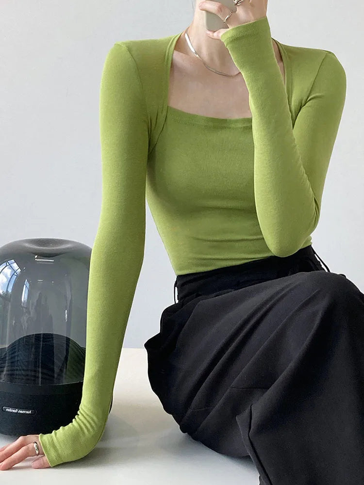 T-shirt à manches longues et col carré pour femmes