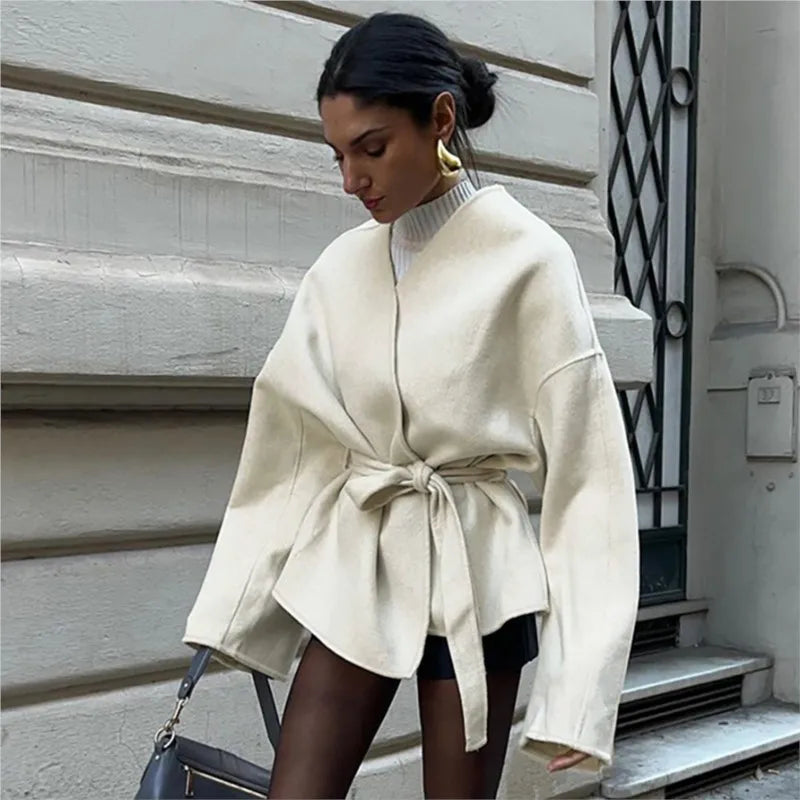 Veste en laine à lacets avec ceinture pour femmes