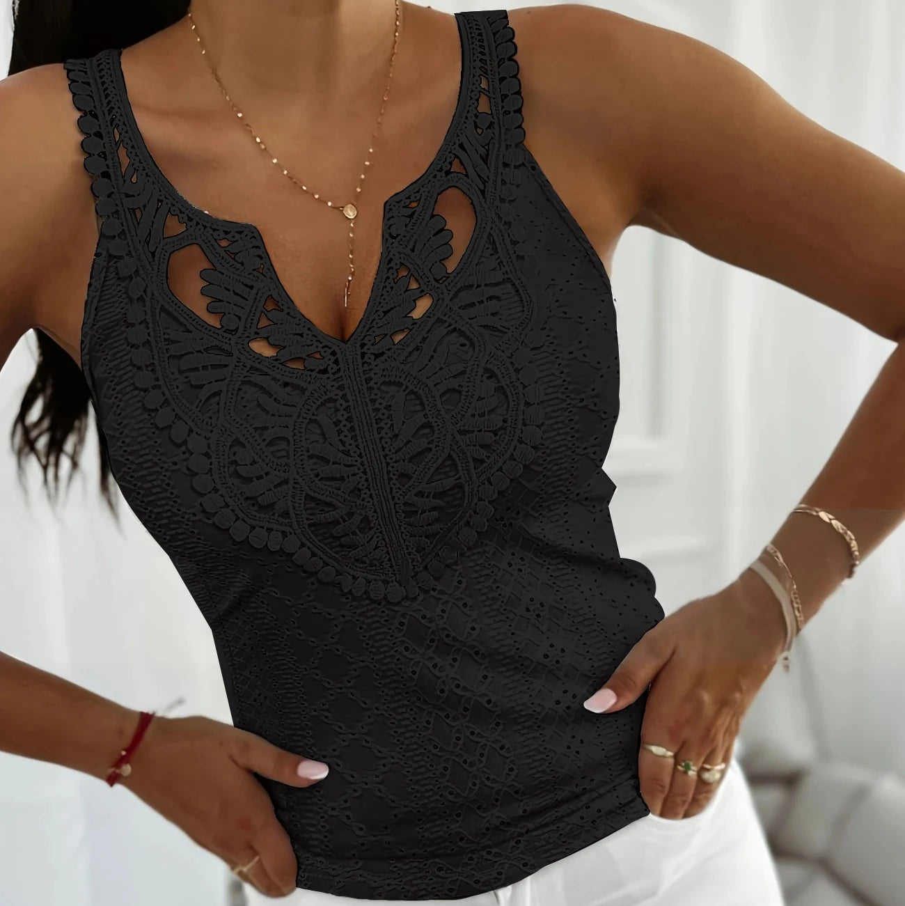 T-shirt sans manches en dentelle pour femmes