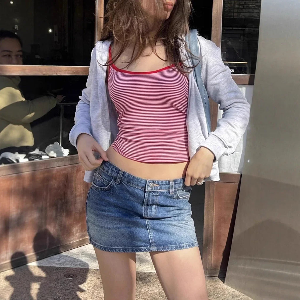 Jupe courte en jean délavé pour femmes