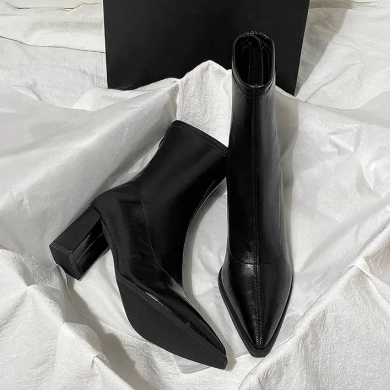 Bottines vintage à talons épais pour femmes
