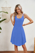 Robes courtes et cintrées unies pour femmes