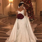 Robes de mariée élégantes en dentelle perlée avec traîne pour femmes