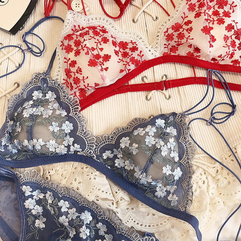 Ensemble de lingerie en dentelle française brodée de fleurs pour femmes