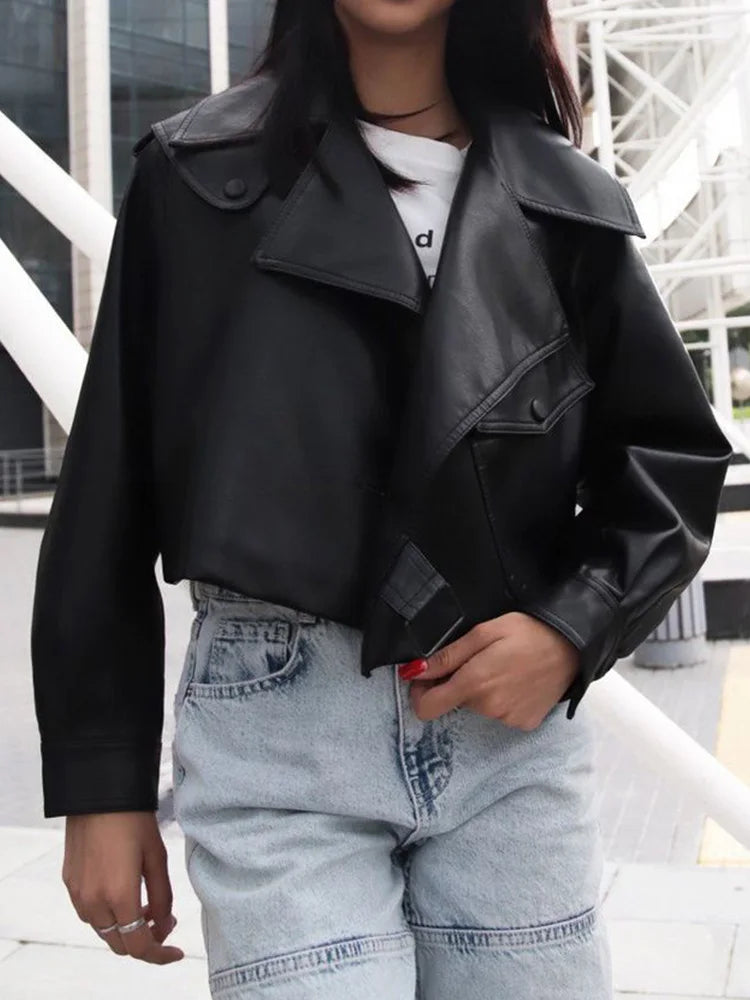 Veste courte et ample en faux cuir pour femmes