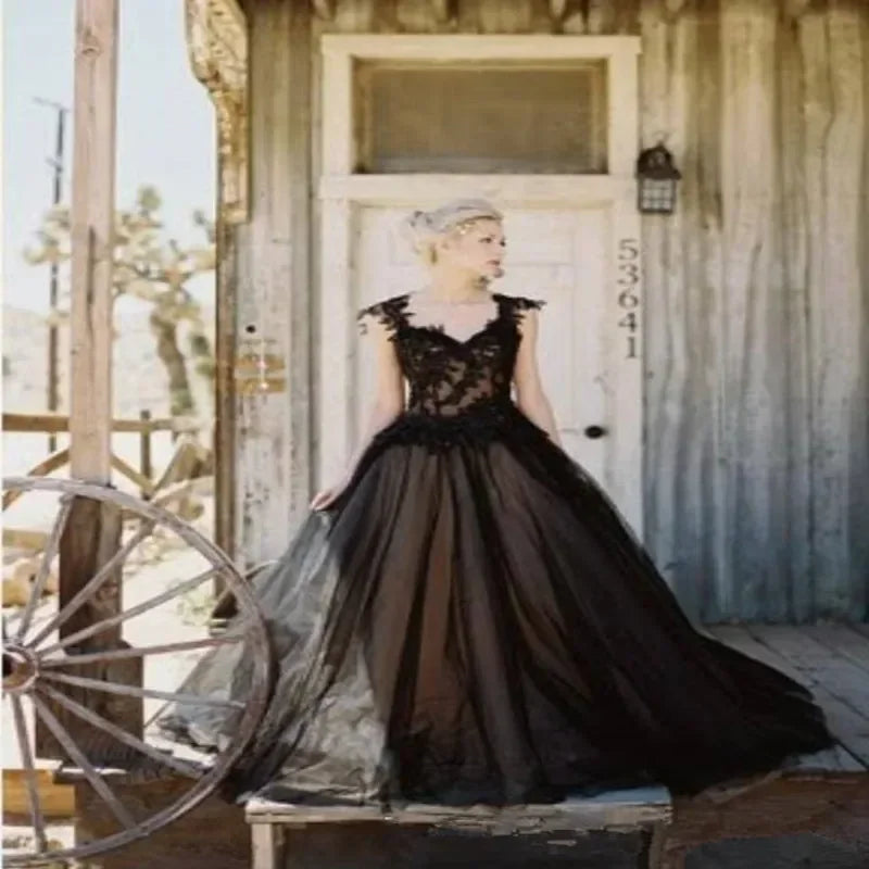 Robe de mariée gothique noire pour femmes