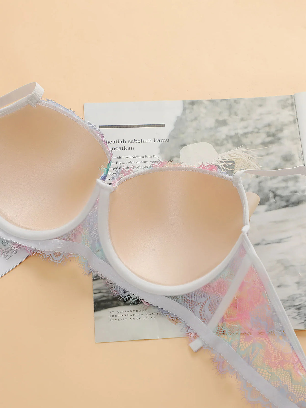 Soutien-Gorge Brodé Femme – Motifs Floraux