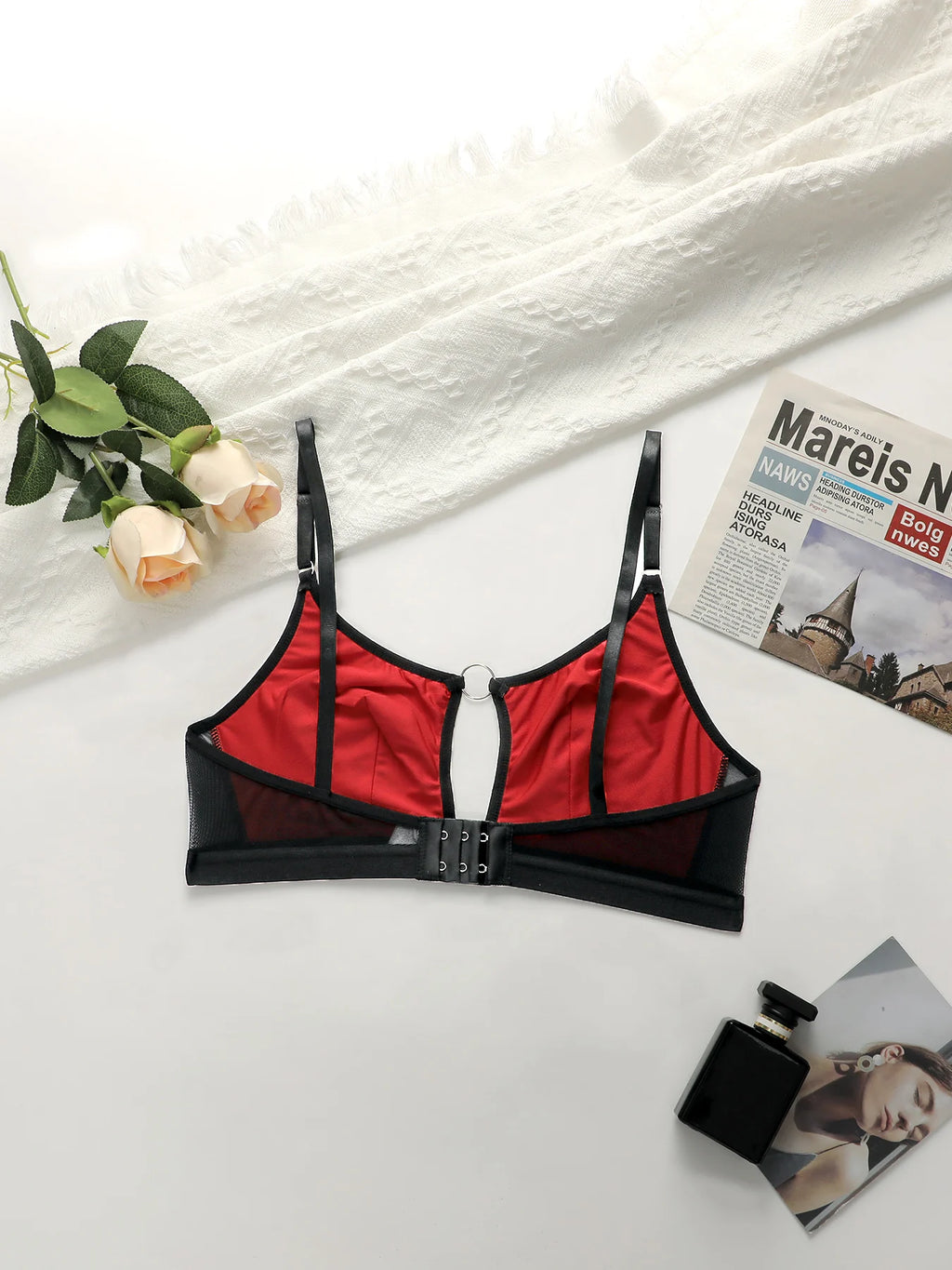 Soutien-gorge en dentelle de style chinois avec anneau métallique sur le devant pour femmes