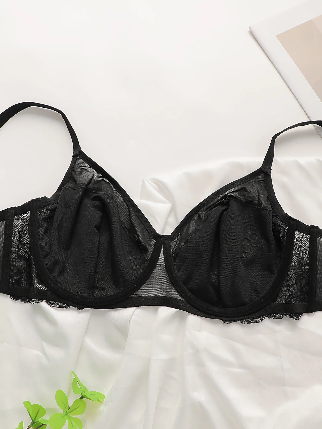 Soutien-gorge en dentelle brodée pour femmes