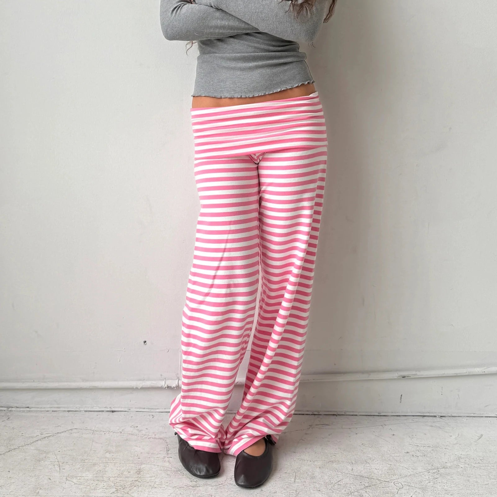 Pantalon large à revers pour femmes