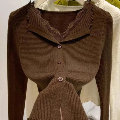 Cardigan Côtelé Femme – Bordures en Dentelle